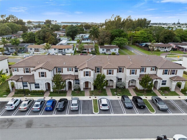 Foto del edificio - 12258 NW 24th Pl
