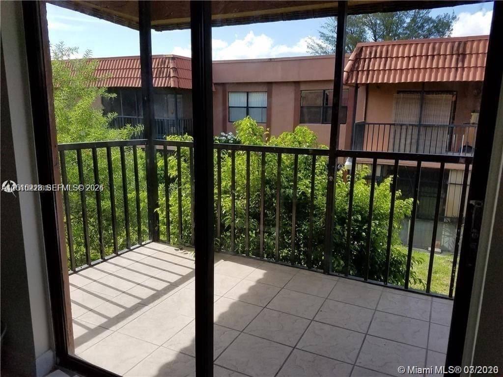 Foto del edificio - 6540 W 27th Ct