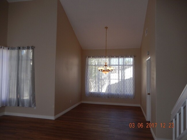 Building Photo - 28720 N Port Ln