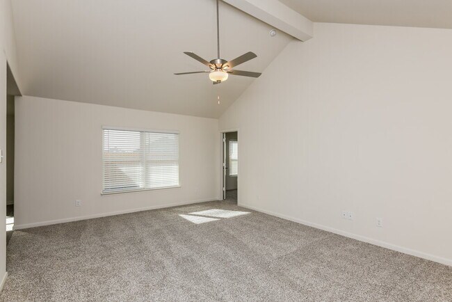 Foto del edificio - 1332 Redpine Dr