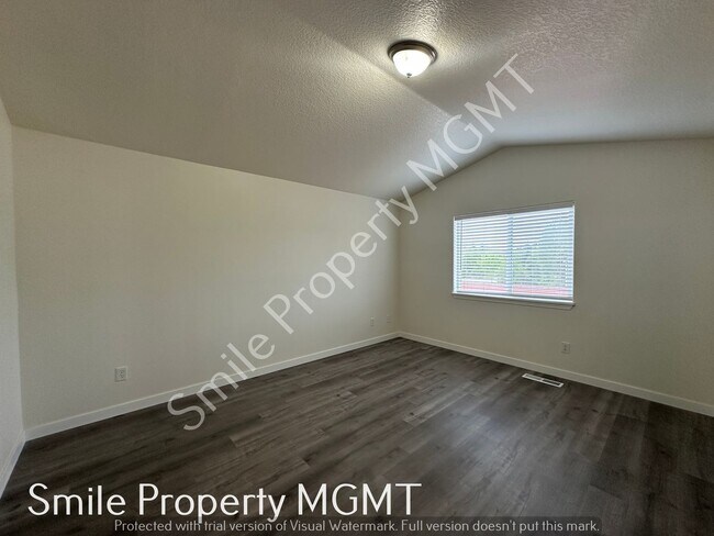 Foto del edificio - Beautifully Updated Home for Rent in Happy Valley