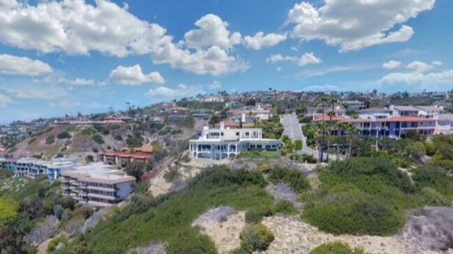 Foto del edificio - Breathtaking Ocean View Home in San Clemente