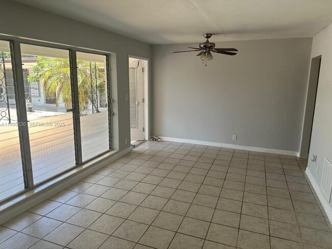 Foto del edificio - 1708 NE 20th Ave