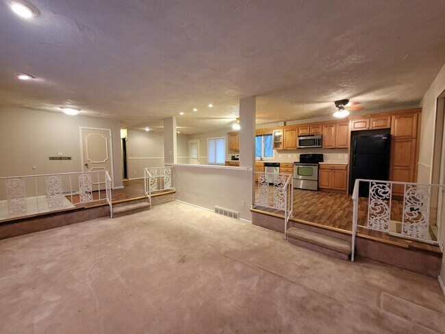 Foto del edificio - 3512 Panther Ln