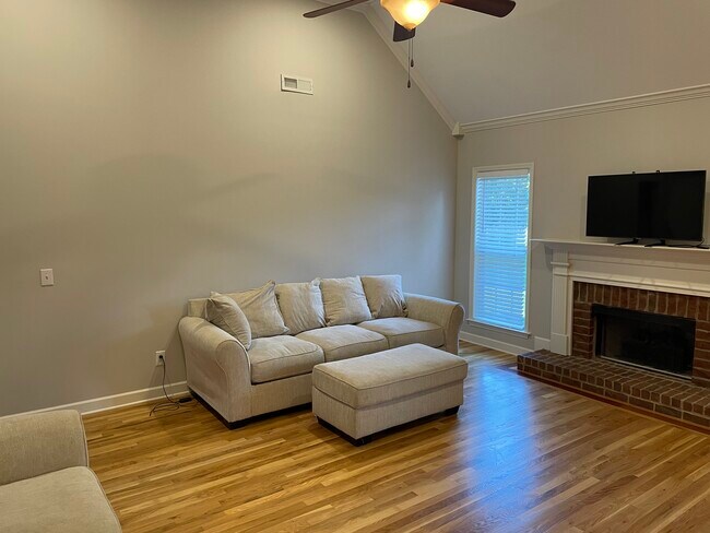 Building Photo - 1809 Kara Ct