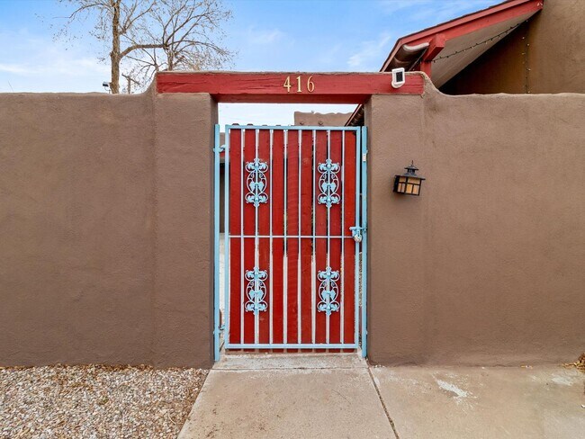 Foto del edificio - 1-Bed, 1.5-Bath Townhome with Balcony | Prime NW Albuquerque Location | Coming Soon | Pre-lease Now!