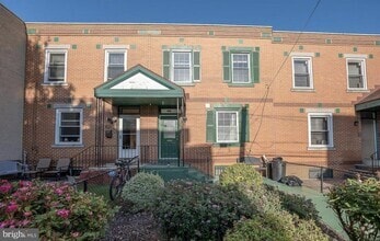 Building Photo - 835 N Uber St