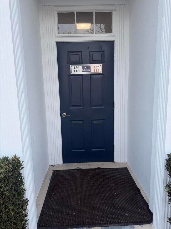 Foto del edificio - 110 Cypress Club Dr