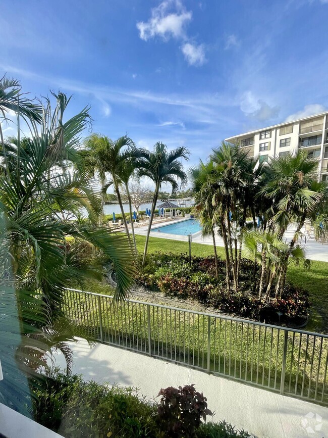 Building Photo - 3545 S Ocean Blvd