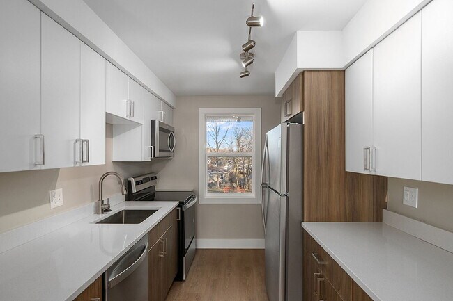 Foto del edificio - 1131 Lyon St NE