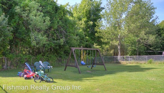 Building Photo - 2 br, 1 bath House - 35 Castine Ave