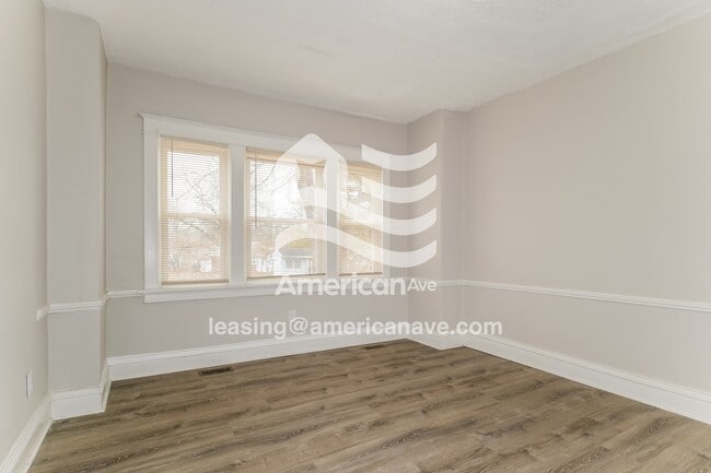 Building Photo - 8111 Monroe Ave