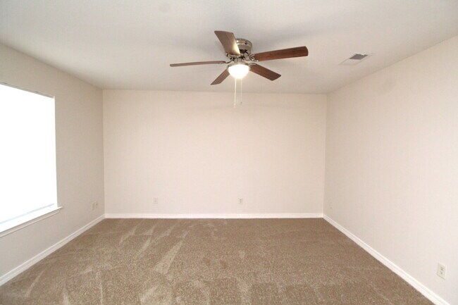 Foto del edificio - Updated 3BR Home in West Pensacola – Move-...