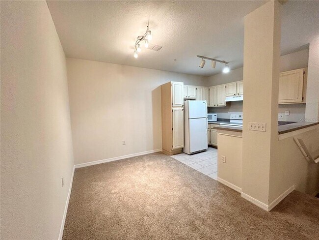 Building Photo - 1515 Legacy Club Dr