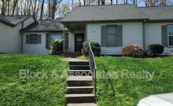 Building Photo - 928 Chatfield Dr