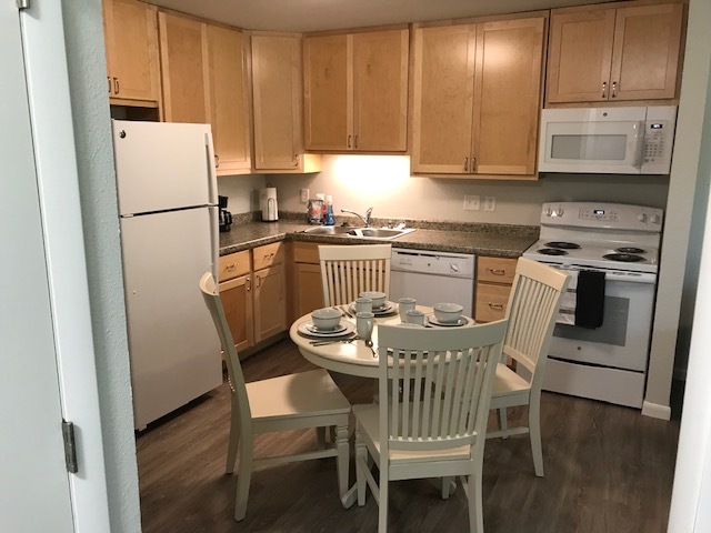 Cocina renovada - Sunrise Valley Apartments