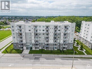 Building Photo - 1675 Banwell Rd