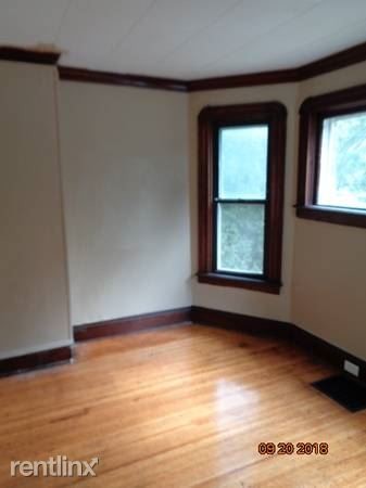 Primary Photo - 4 br, 1 bath House - 12 Oriole St