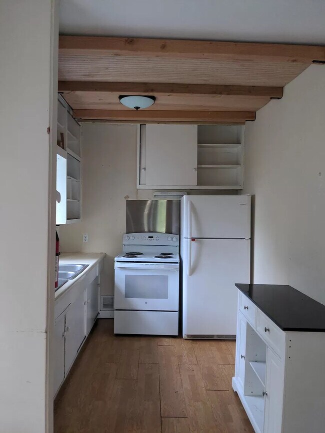 16 Lawrence Ave, Potsdam, NY 13676 Apartments in Potsdam, NY