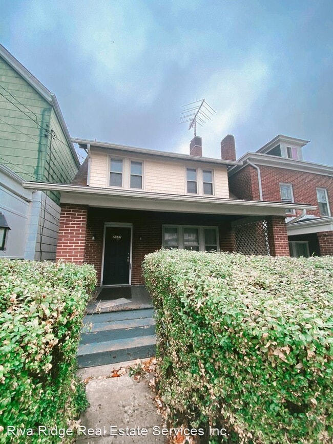 Building Photo - 3 br, 1 bath House - 2937 Sacramento Avenue