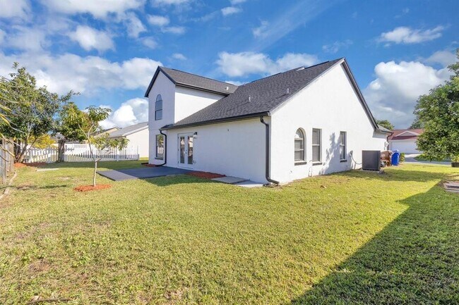 Foto del edificio - 2622 Liz Ln