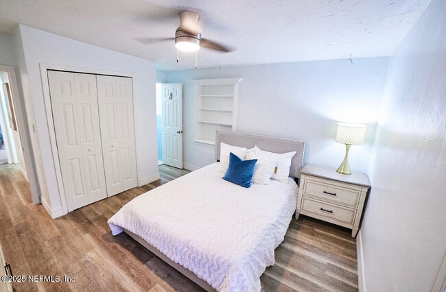 Building Photo - 819 4th St N