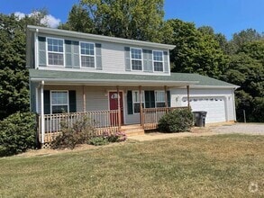 Building Photo - 1253 Shumate Rd N