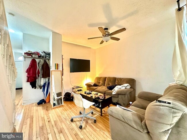 Foto del edificio - 1710 N Bouvier St