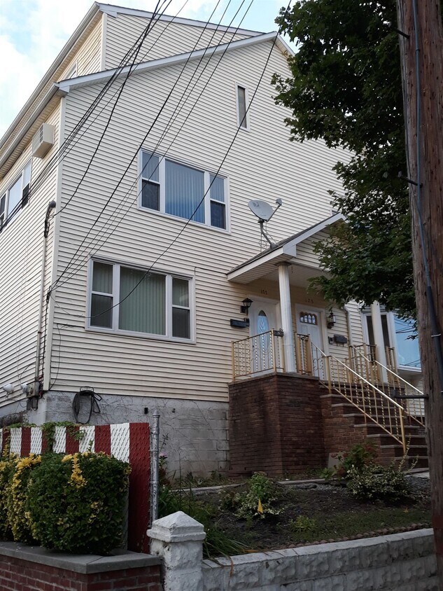177 W 25TH St Unit 1, Bayonne, NJ 07002 Condo for Rent in Bayonne, NJ