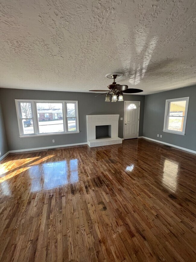 Foto del edificio - Quaint 3 Bedroom 1 Bath Home in Martin, TN