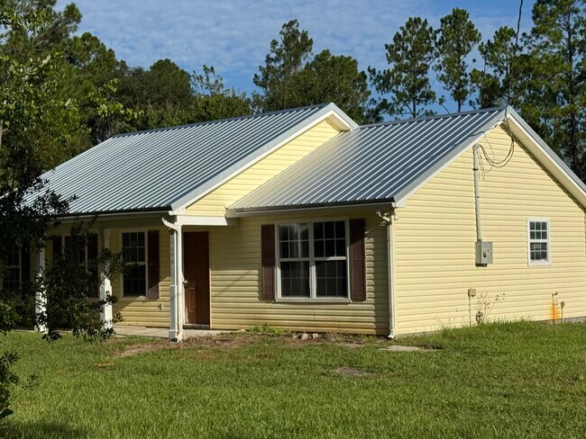 Foto del edificio - 24899 Crawford Rd