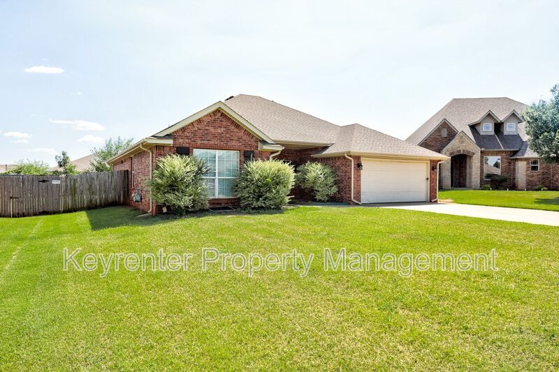 Foto principal - 13216 SW 2nd St