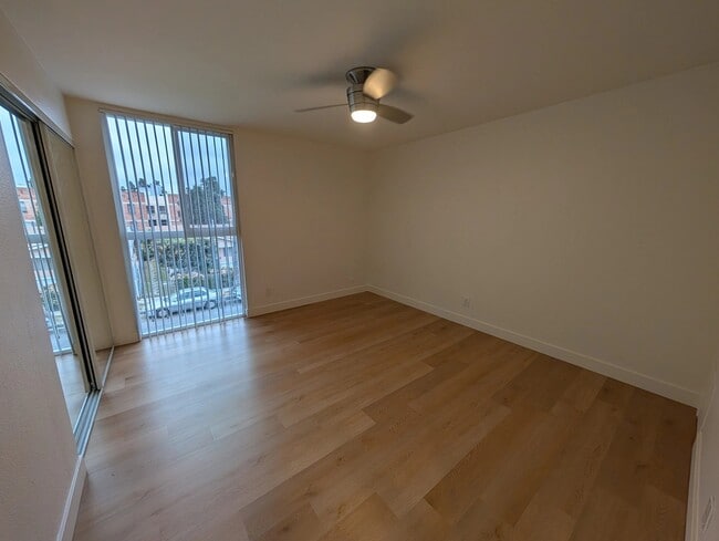 Foto del edificio - 3900 1st St