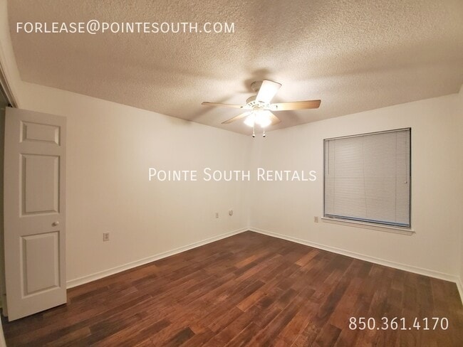 Building Photo - 2BD/1BA Townhome in Pine Forest Royale