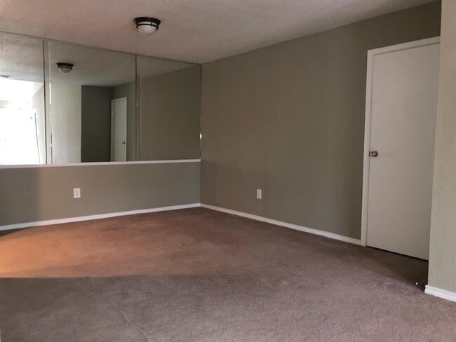 Building Photo - 6500 Sands Point Dr