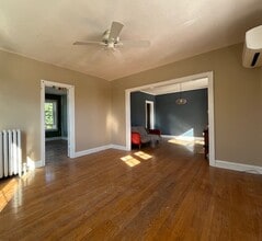 Building Photo - 5832 Macklind Ave