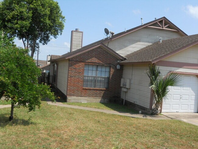 Foto del edificio - 9403 Kempler Dr