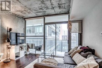 Building Photo - 25 Oxley St
