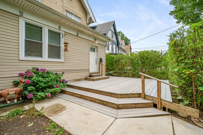 Foto del edificio - 6344 Phillips Ave