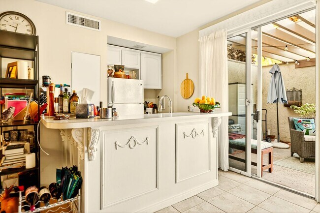 Foto del edificio - 46750 Mountain Cove Dr