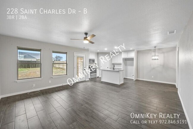 Foto del edificio - 228 St Charles Dr