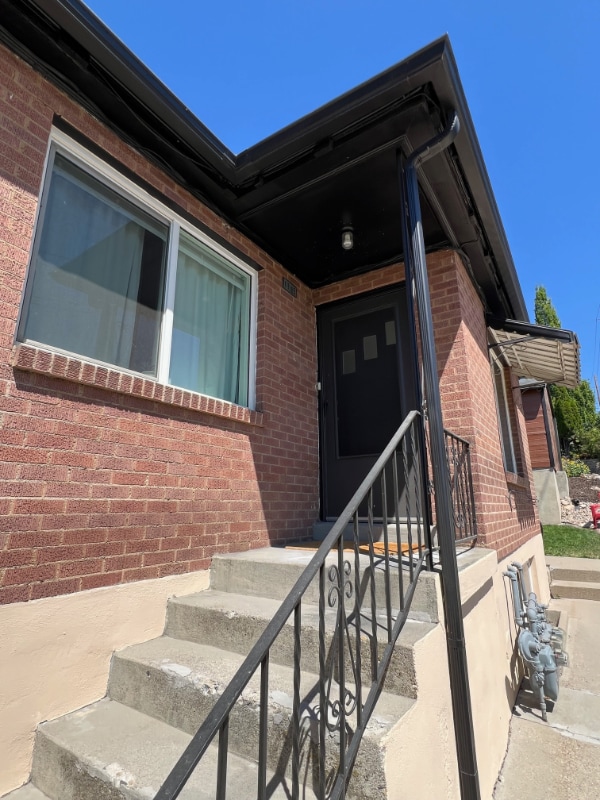Building Photo - 1113 E 800 S