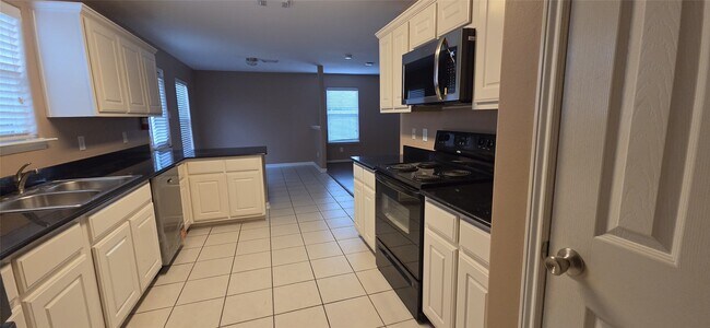 Building Photo - 4302 Pecos River Dr