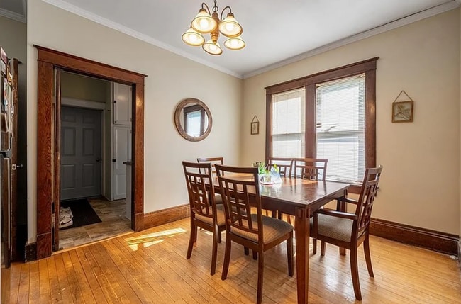 Building Photo - 521 2nd Ave