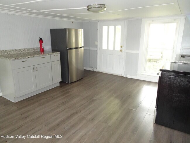 Foto del edificio - 921-923-923 Columbia St