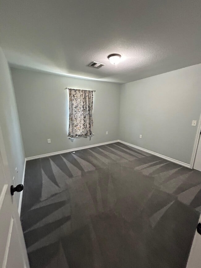 Building Photo - 10008 TX-321