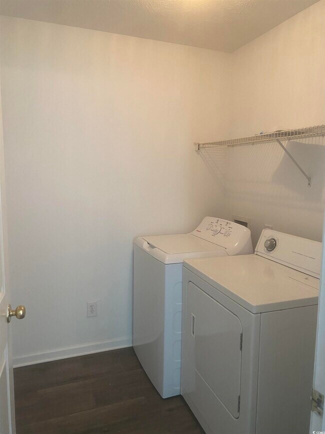 Foto del edificio - 4351 Heartwood Ln