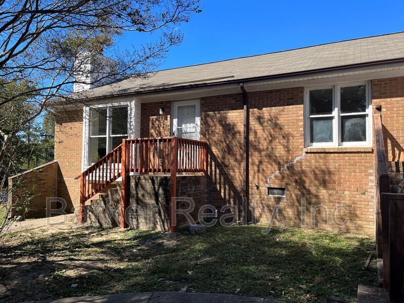 Primary Photo - 4608 Brockton Dr