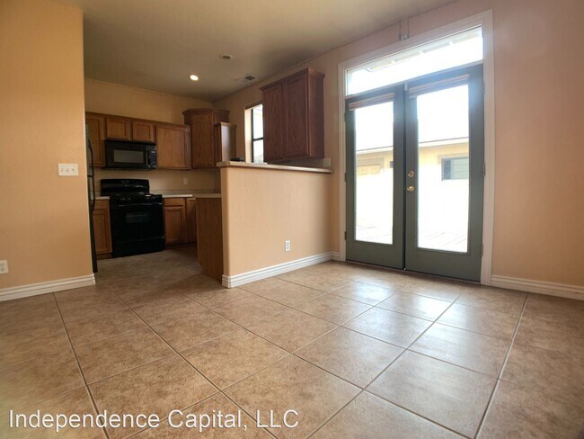 Building Photo - 3 br, 2.5 bath House - 1477 E. Turney Dr.