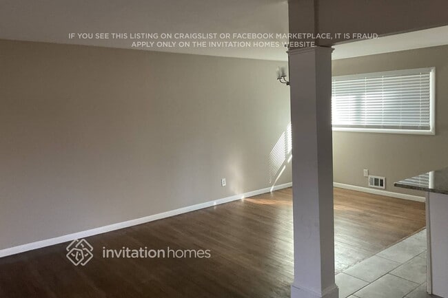 Building Photo - 2132 Rosewood Rd